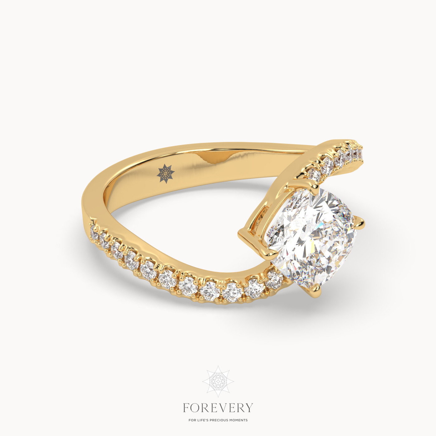 18K YELLOW GOLD Cushion Cut Luxurious Diamond Engagement Ring